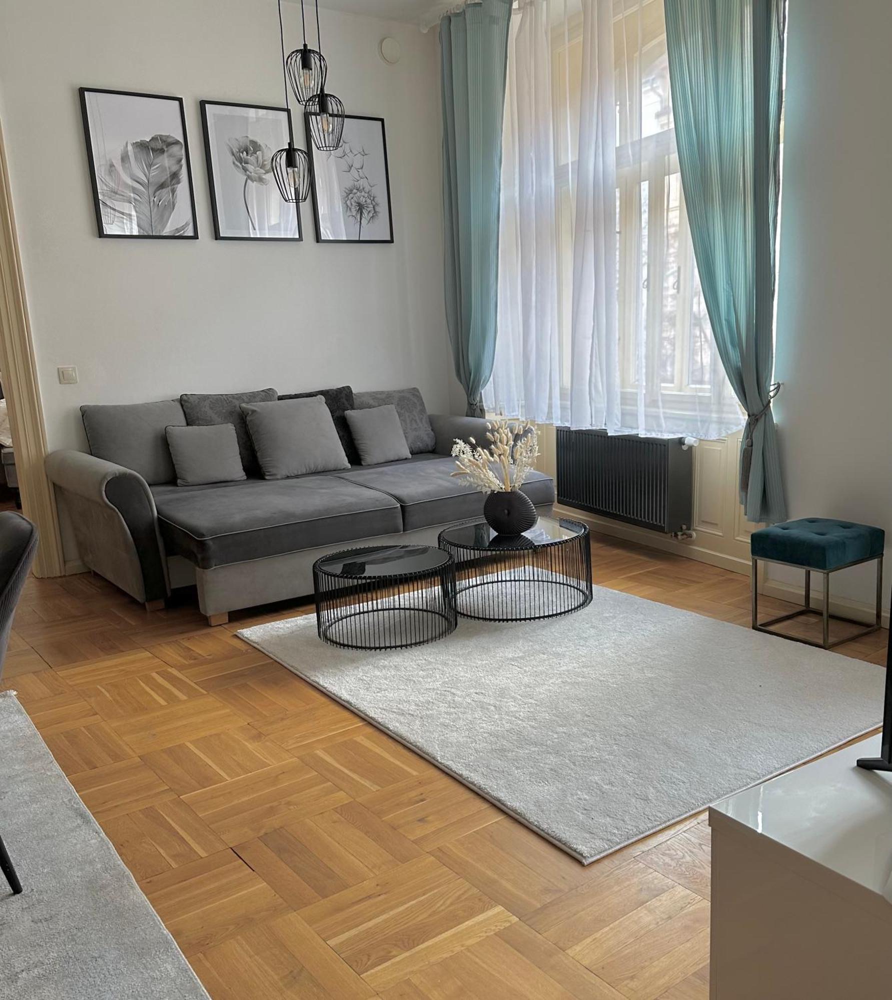 Byt Ve Meste Praha 2 Ngoại thất bức ảnh